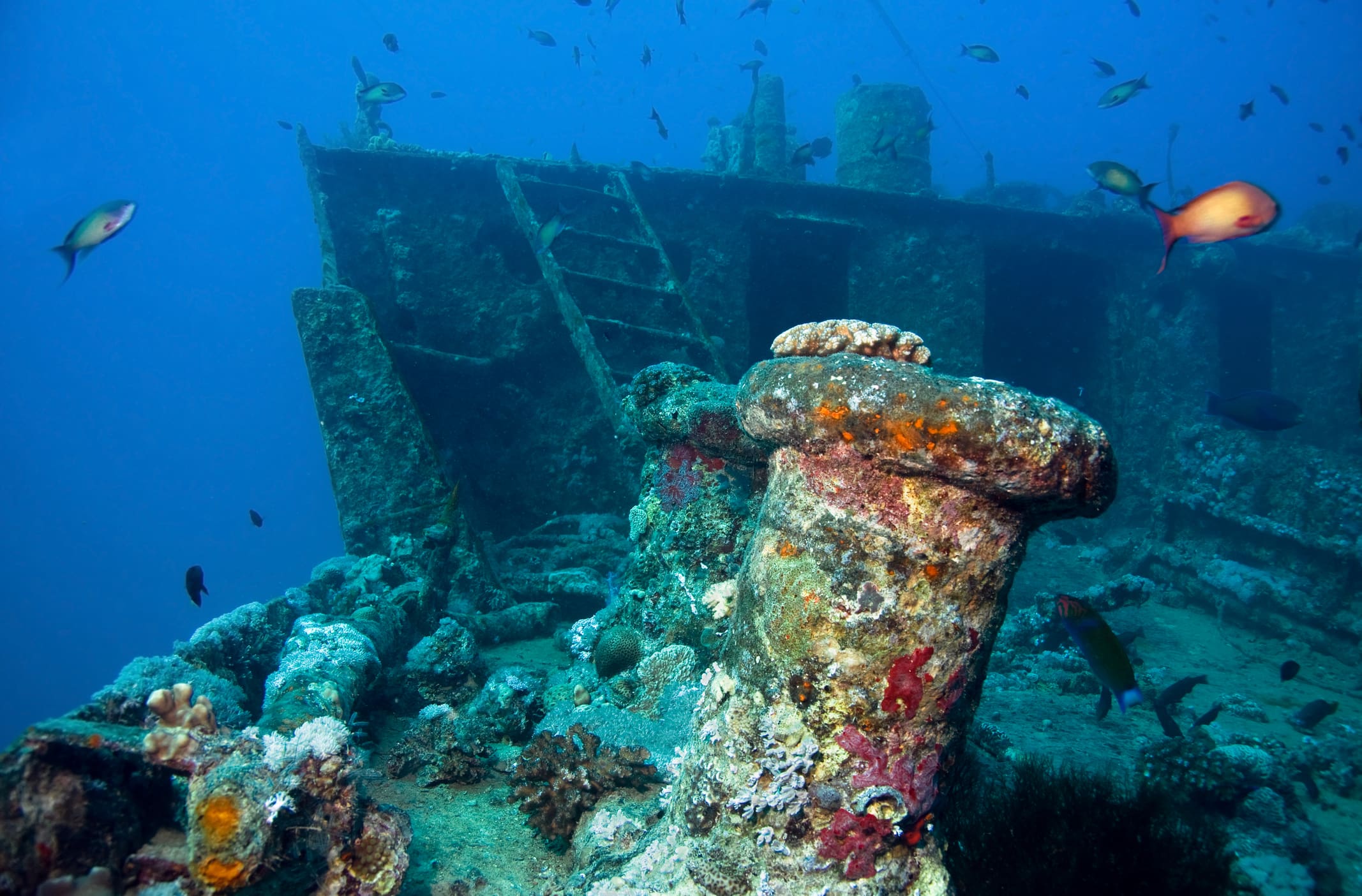 coron wreck chimmey